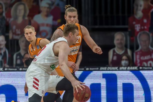 警惕皇马在 警惕皇马在