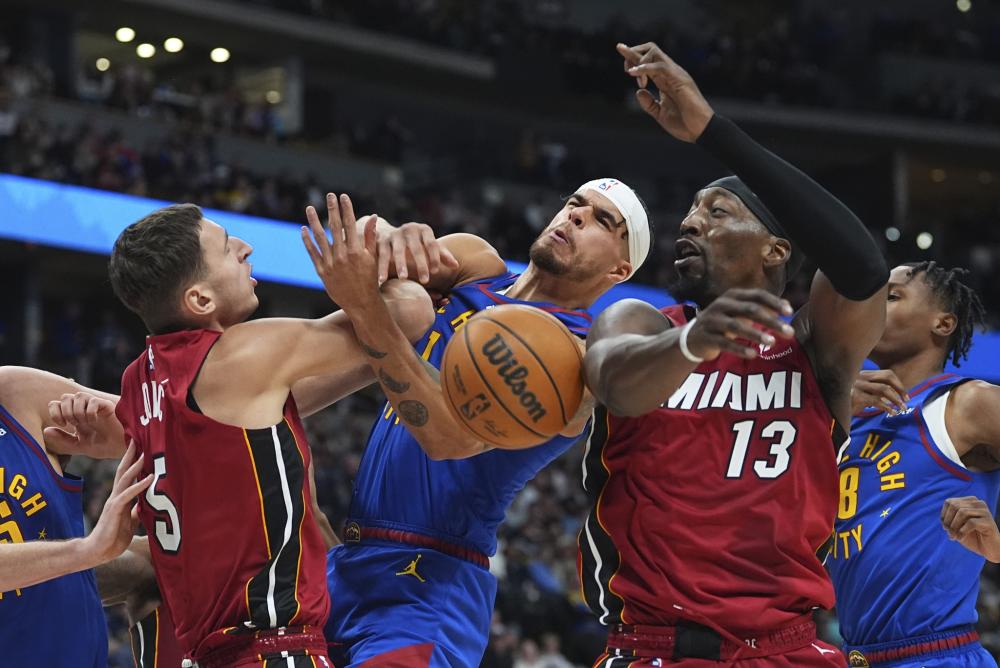 了大批游客 了大批游客